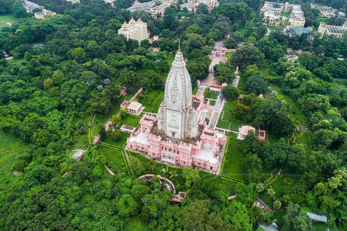 Kashi Vishwanath Temple - Varanasi, Uttar Pradesh - Image 2